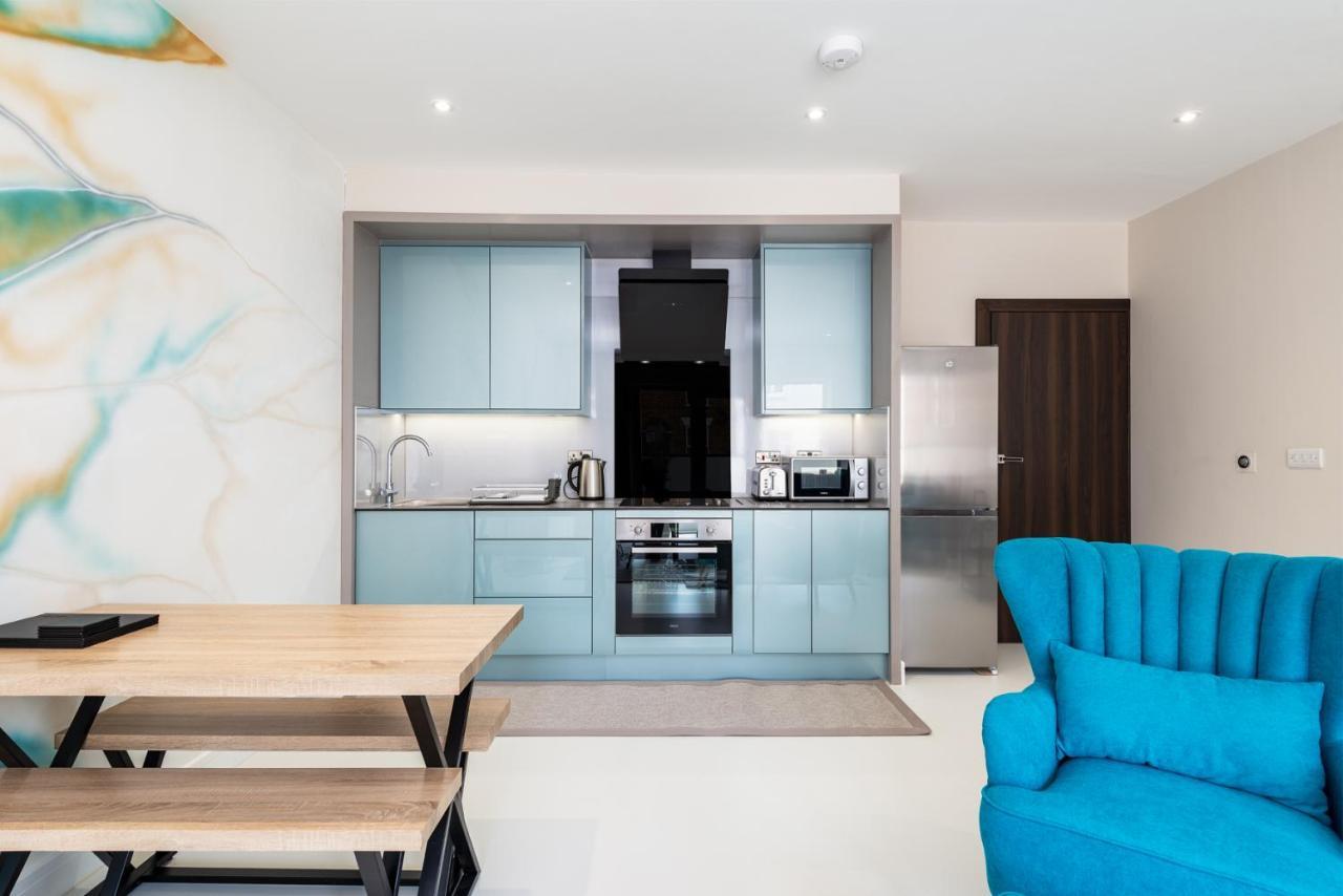 Home From Home - Reliable Long-Term Stay For Working Guests - Apartment 3 ジリンガム エクステリア 写真